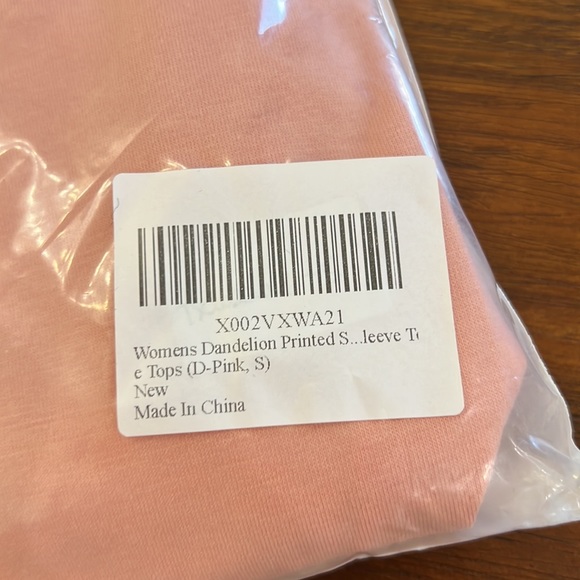 NWOT-Women’s Sz S Peachy Pink Dandelion Short Sleeve T-shirt - Picture 7 of 7